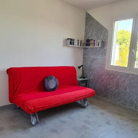 Wendy, Votre A 5 Minutes De La Villa *