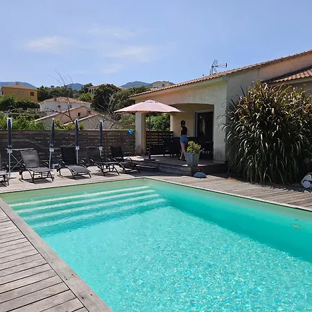 Wendy, Votre A 5 Minutes De La Villa