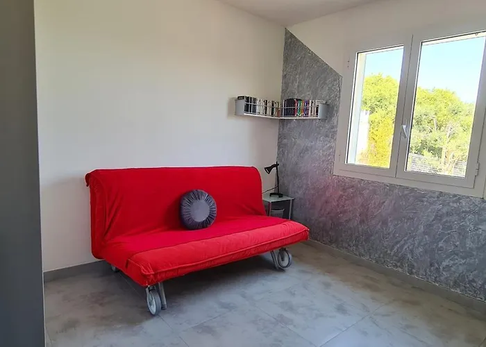 Wendy, Votre A 5 Minutes De La Villa *